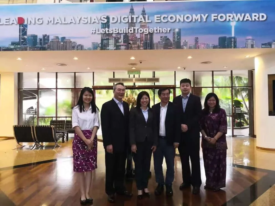 AsiaDB’s parent company APIB visits MDEC